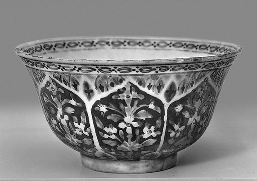 Bowl with floral pattern