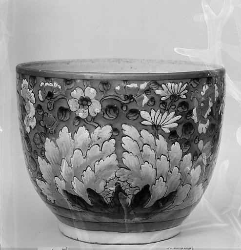 Bowl with flowers