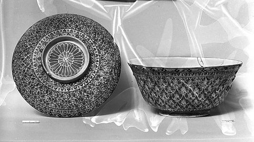 Covered bowl with floral patterns