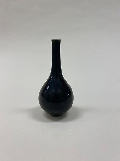 Bottle vase