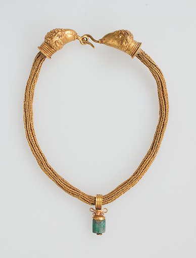Gold Necklace with Amphora (Vase) Pendant
