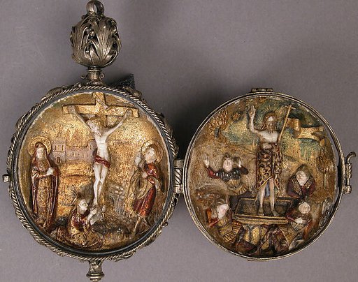 Rosary Bead with the Crucifixion and Resurrection