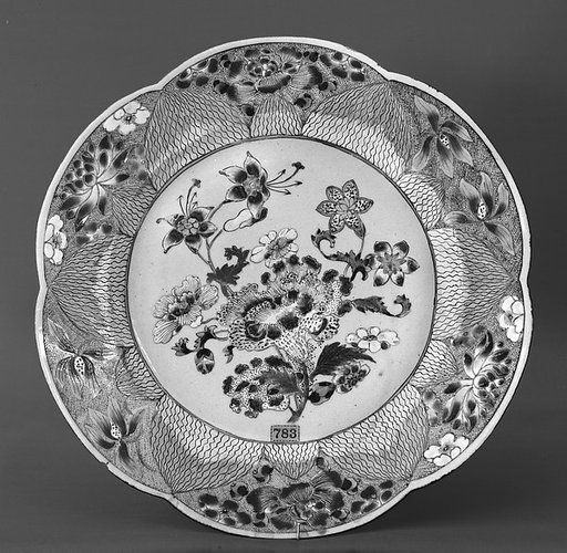Plate with flowers
