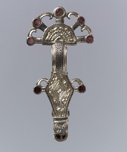 Bow Brooch