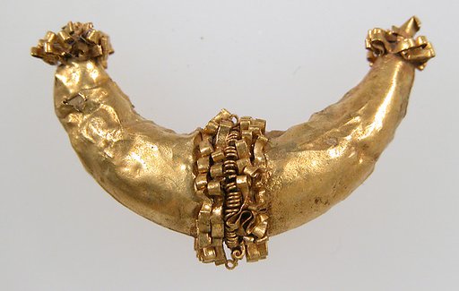 Earring Fragment