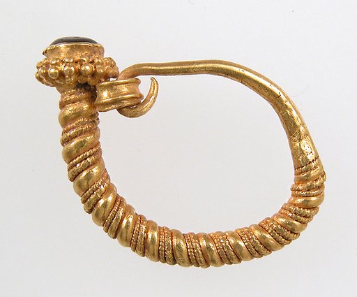 Earring