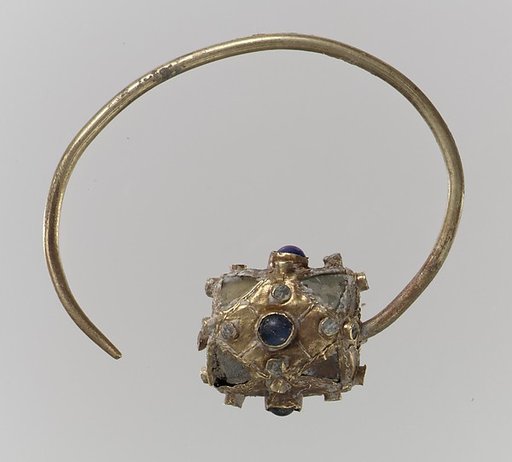 Earring