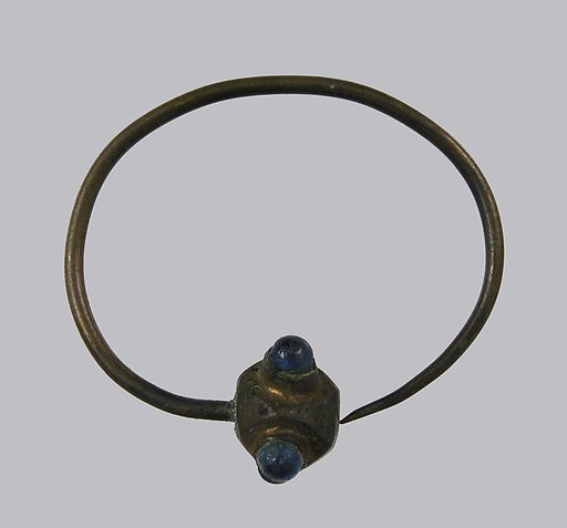 Earring