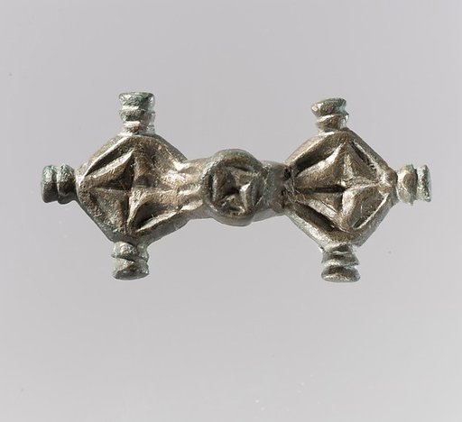 Equal-Arm Brooch with Cross Decoration