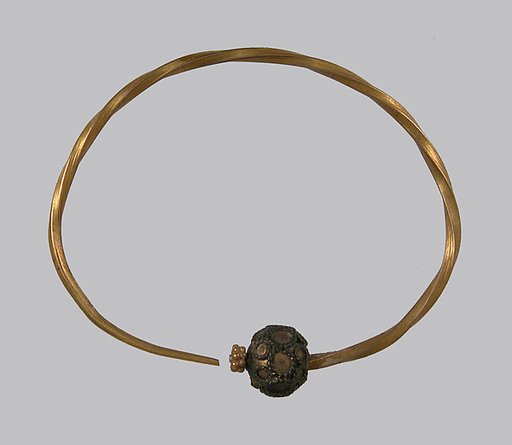 Earring