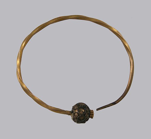 Earring