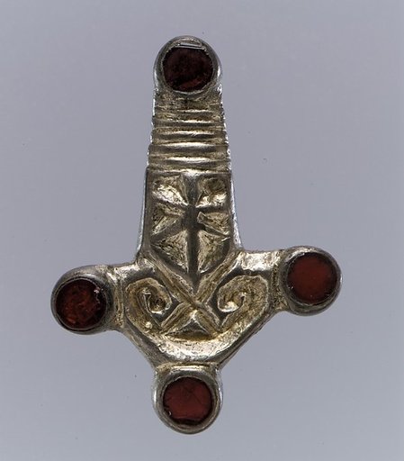 Bow Brooch