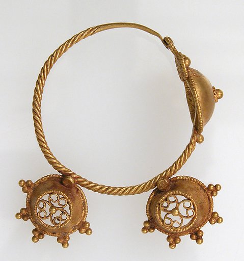 Earring