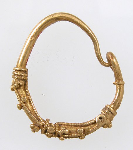Earring
