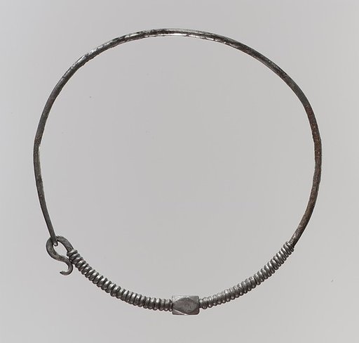 Earring