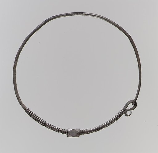 Earring