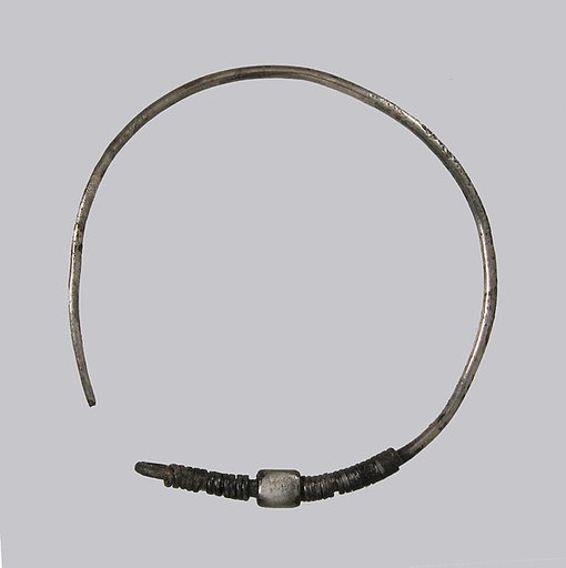 Earring