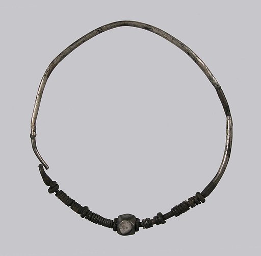 Earring