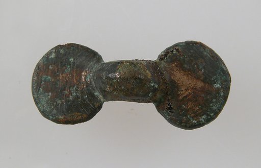 Equal-Arm Brooch