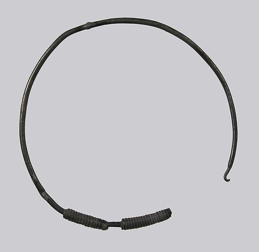 Earring