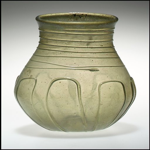 Globular Beaker with Trails