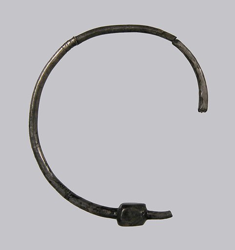 Earring