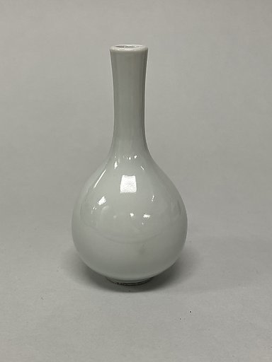 Bottle vase
