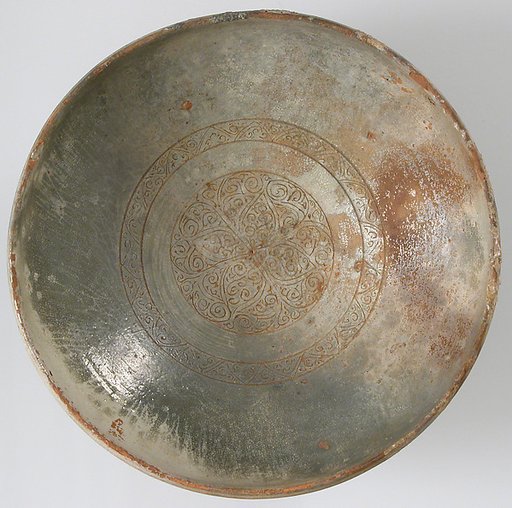 Bowl with Ornamented Rosette
