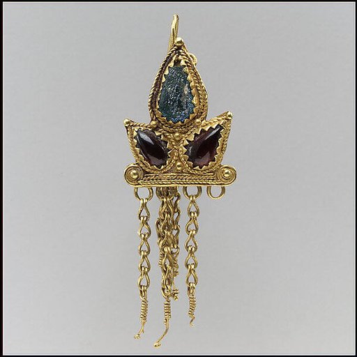 Earring