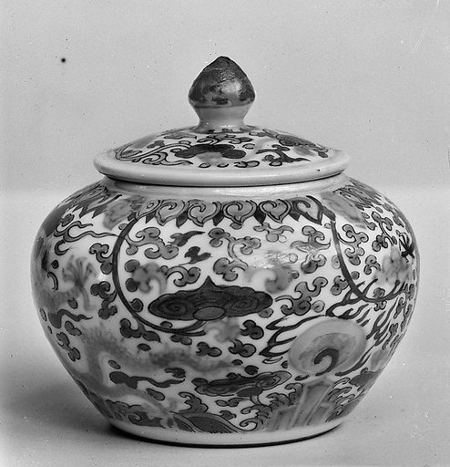 Covered jar with dragons
