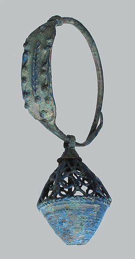 Earring