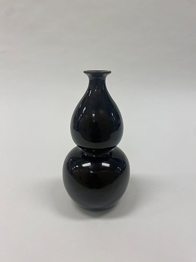 Gourd-shaped bottle