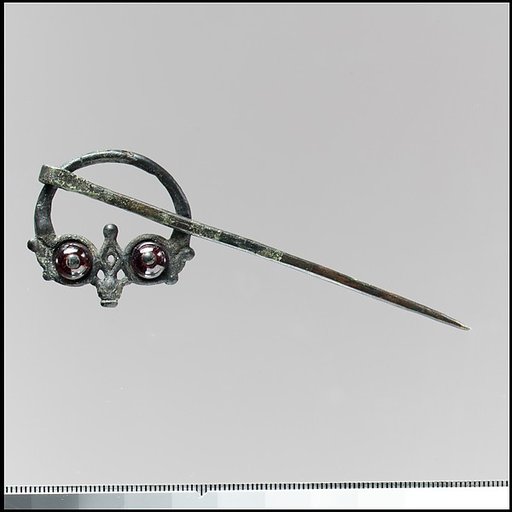 Penannular Brooch