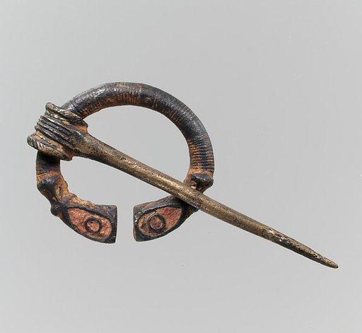 Open-Ring Brooch