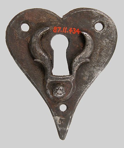 Escutcheon plate