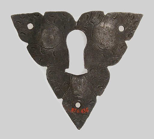 Escutcheon plate