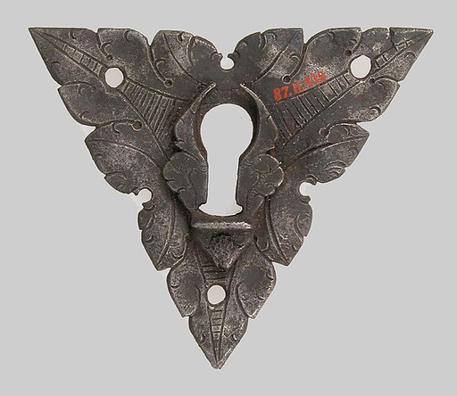 Escutcheon plate