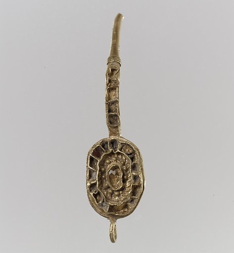 Earring