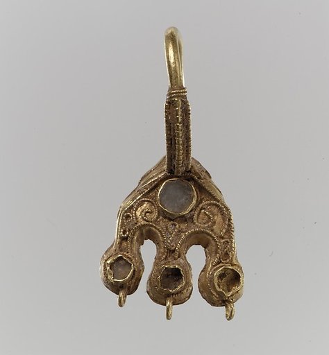 Earring