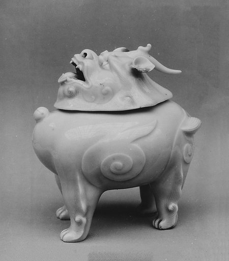 Covered censer In form of Shishi