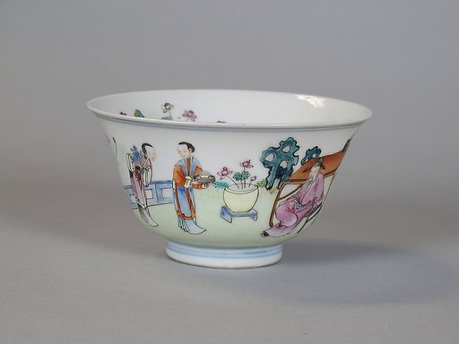 Bowl with figures in a garden