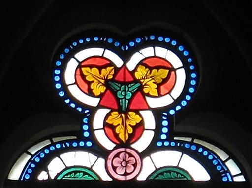 Ornamental Lancet Heads
