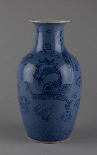 Vase with dragons