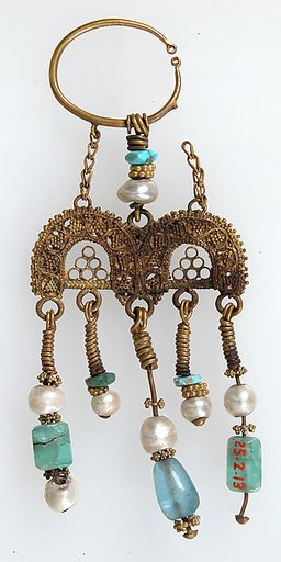 Earring