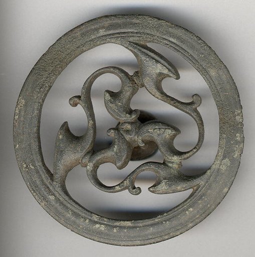 Openwork Mount