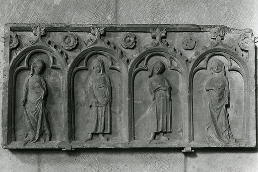 Four Figures Under an Arcade