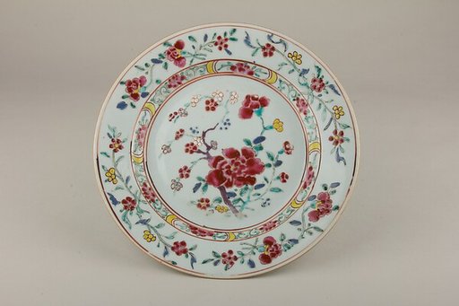 Plate with flowers