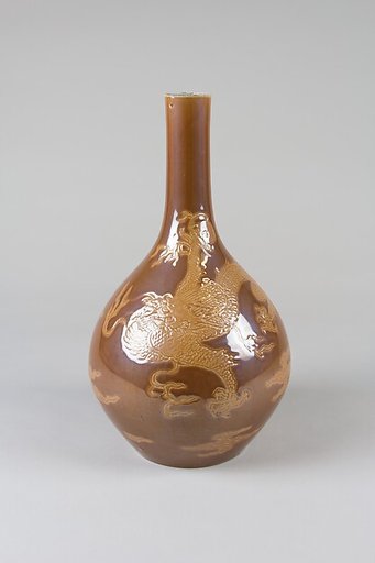 Vase with dragon