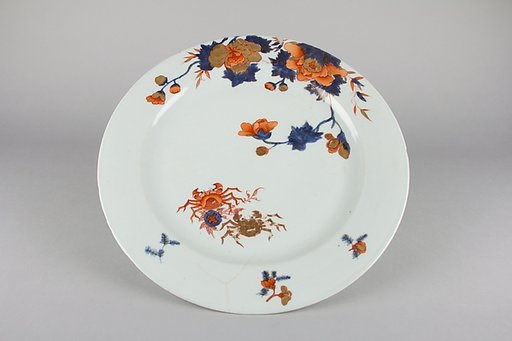 Dish with crabs and flowers