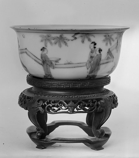 Cup with figures